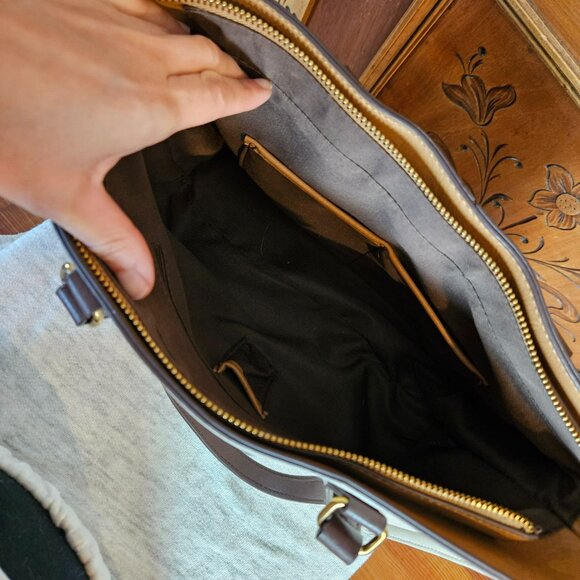 Buckle Purse - Picture 5 of 6